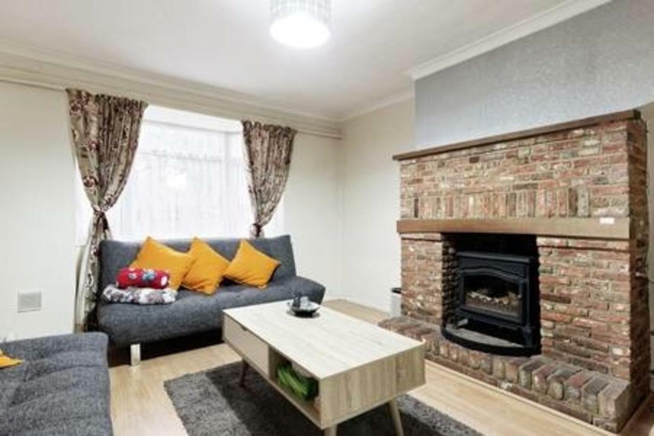 Maidstone Family Homes Upper Road Cottage Exterior foto
